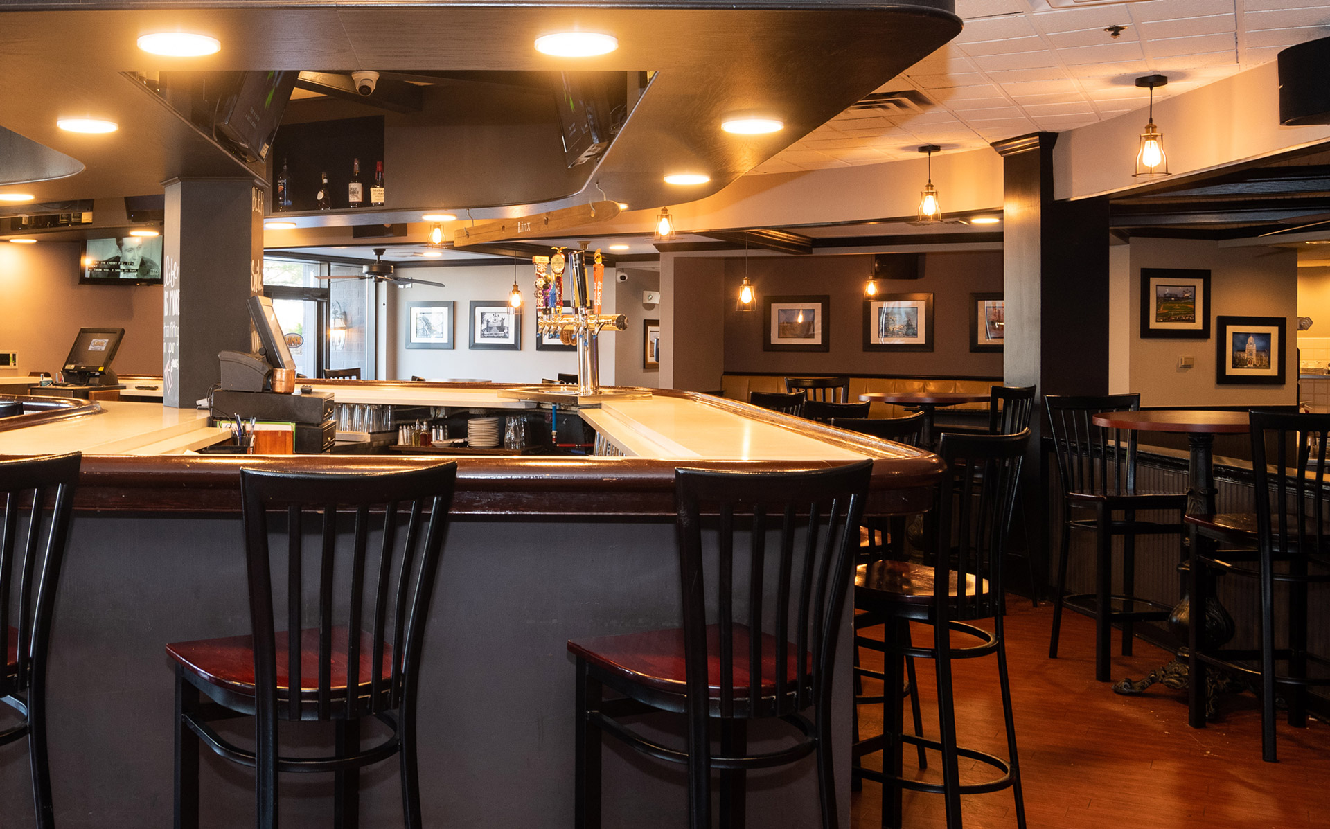 Linx Restaurant and Pub photo